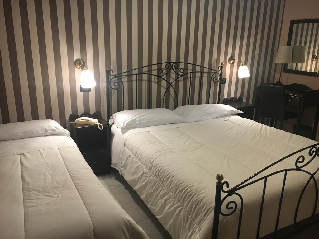 Hotel Degli Amici 폼페이 외부 사진