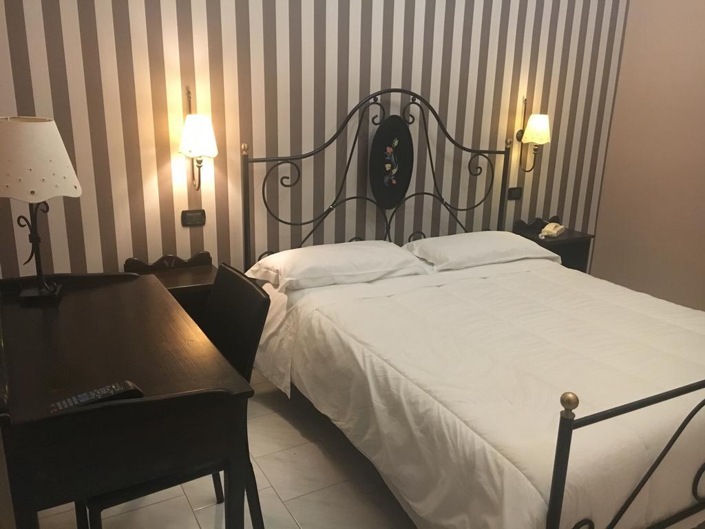 Hotel Degli Amici 폼페이 외부 사진